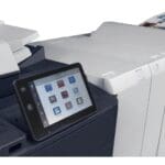 Accessoires du côté droit de l'imprimante Xerox® PrimeLink® Série C9200